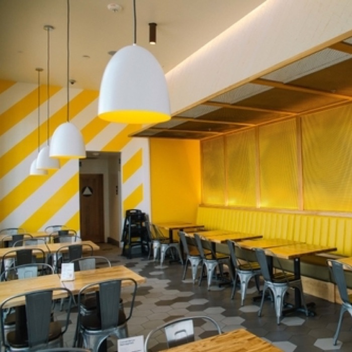 Starbird Chicken restaurant interior